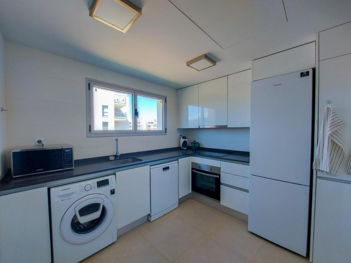 Apartamento Playa Y Club Nautico A 150M Denia Bagian luar foto